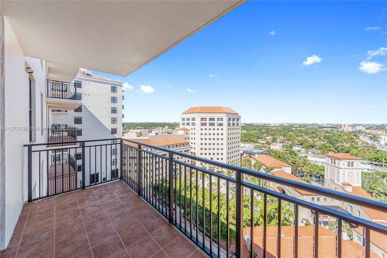 BEAUTIFUL UNIT AT PUERTA DE PALMAS CONDOMINIUM.