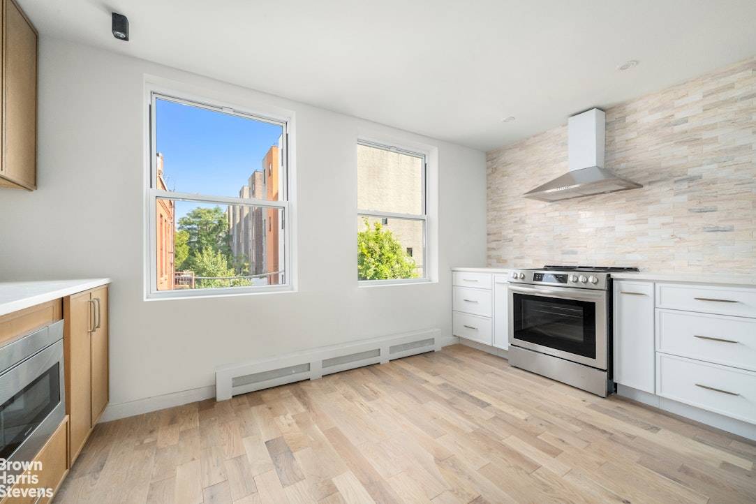 This brand newly renovated 2 bedroom, 2.