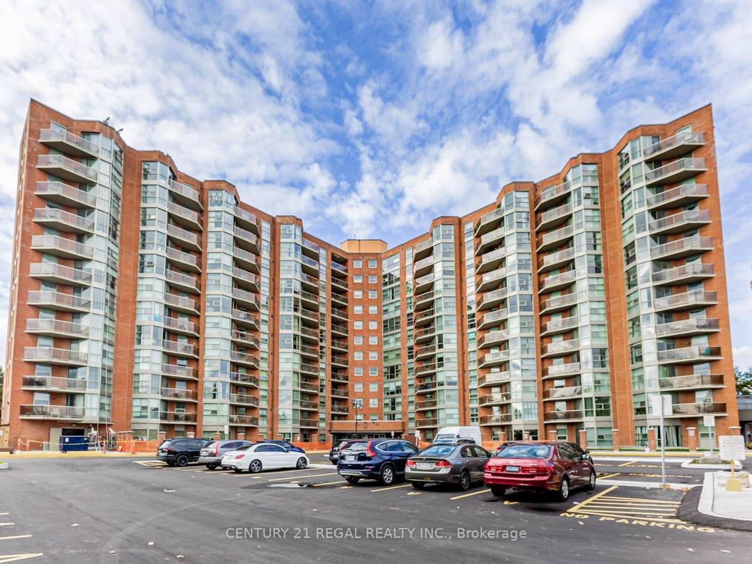 Elegant, Sun Filled Condo with Breathtaking Views !