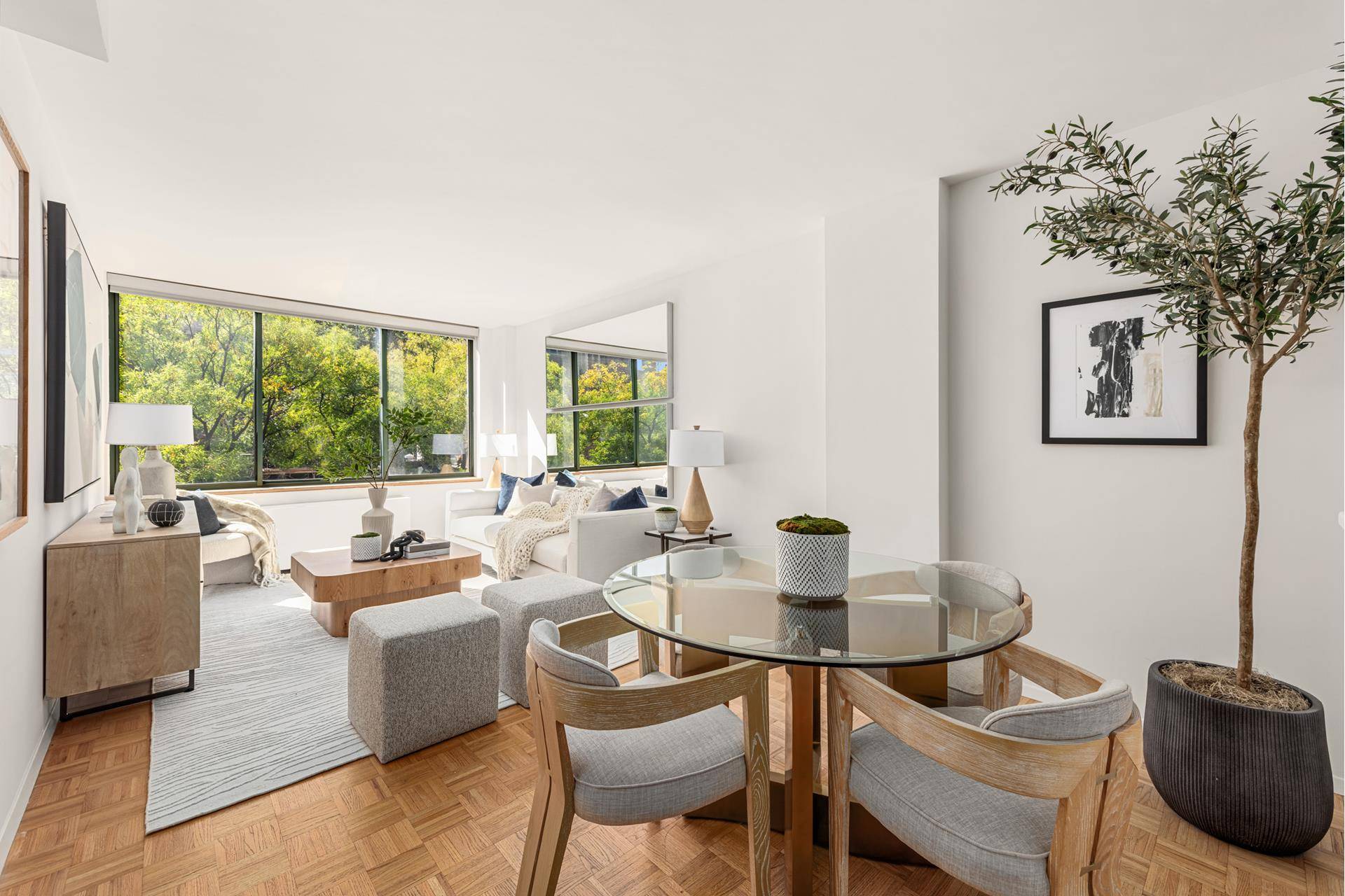 Welcome to Residence 5D at the Lexparc Condominium, a rarely available and spacious one bedroom home in the heart of the Rose Hill District.