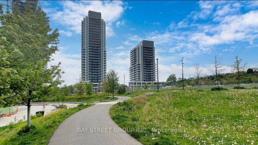 Saisons Condos at Concord Parkplace.