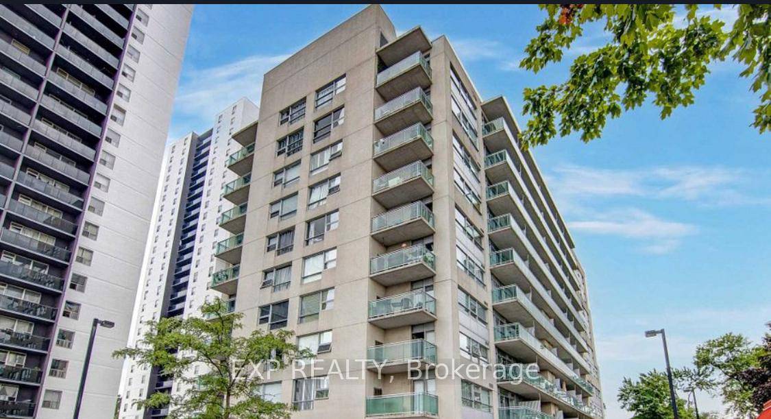 Bright amp ; Spacious 1 Bedroom Condo with Stunning Unobstructed Views Step into this sun drenched condo featuring floor to ceiling windows that flood the space with natural light and ...