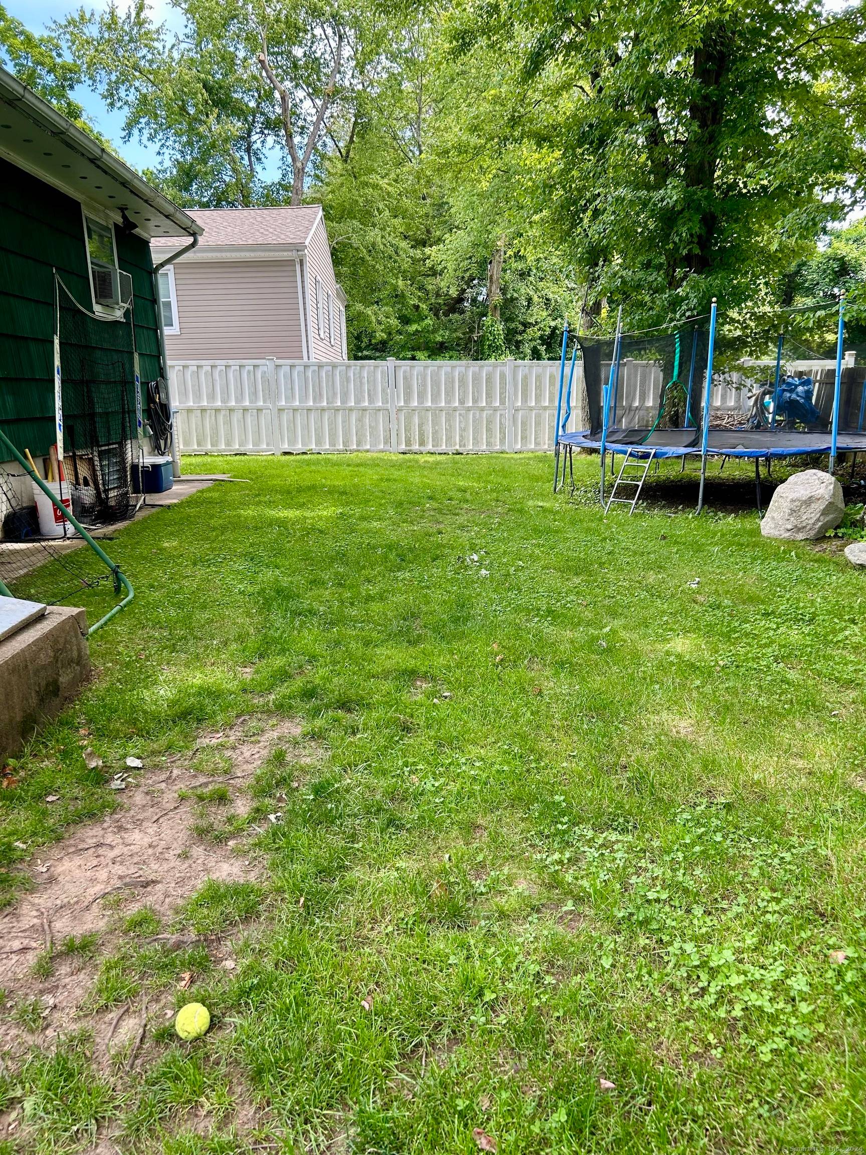 3 bedroom ranch with spacious rooms, 2 full bathrooms, eat in kitchen, wood fireplace, 1 car garage !