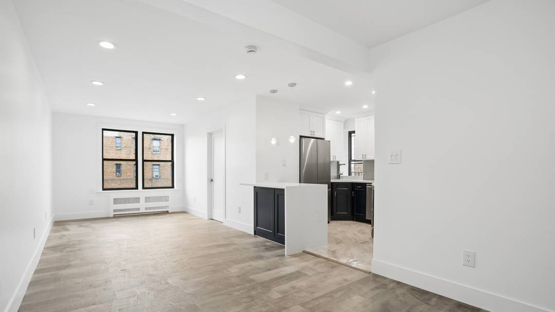 Welcome to 3400 Snyder Avenue, Unit 6K a fine alternative to Prospect Lefferts Gardens and Prospect Park.