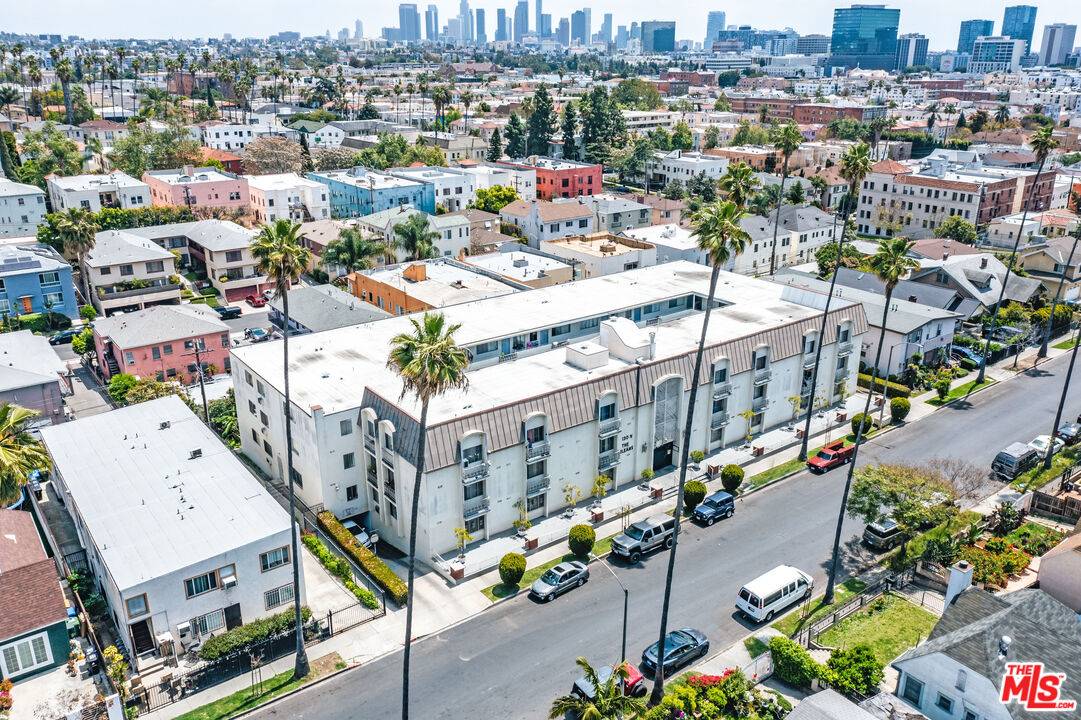 130 N Alexandria Ave 54BR Mid Wilshire La