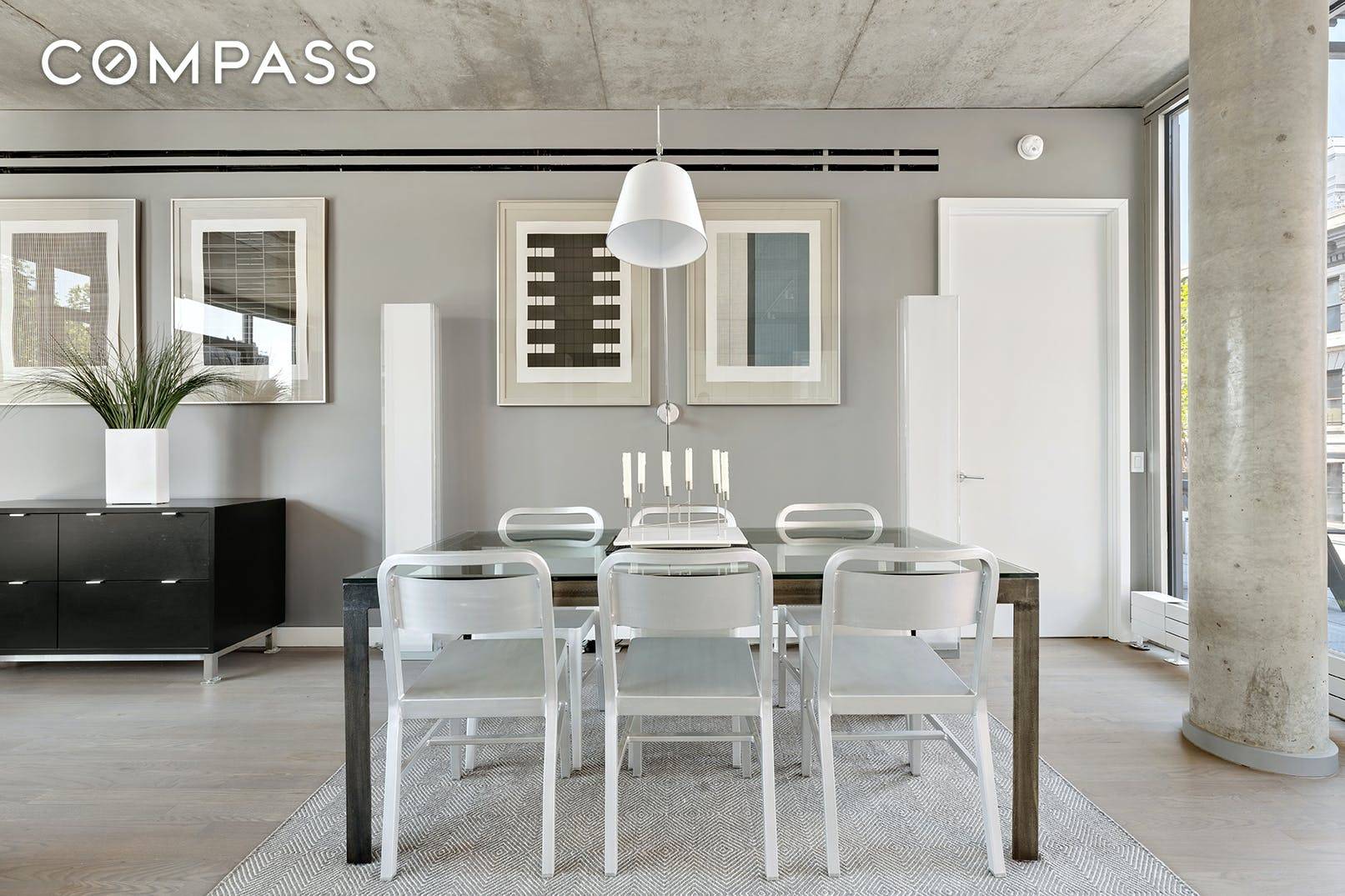 This stunning 2 bedroom 2.