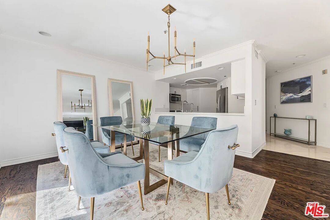 2007 S Beverly Glen Blvd 2BR Beverlywood La