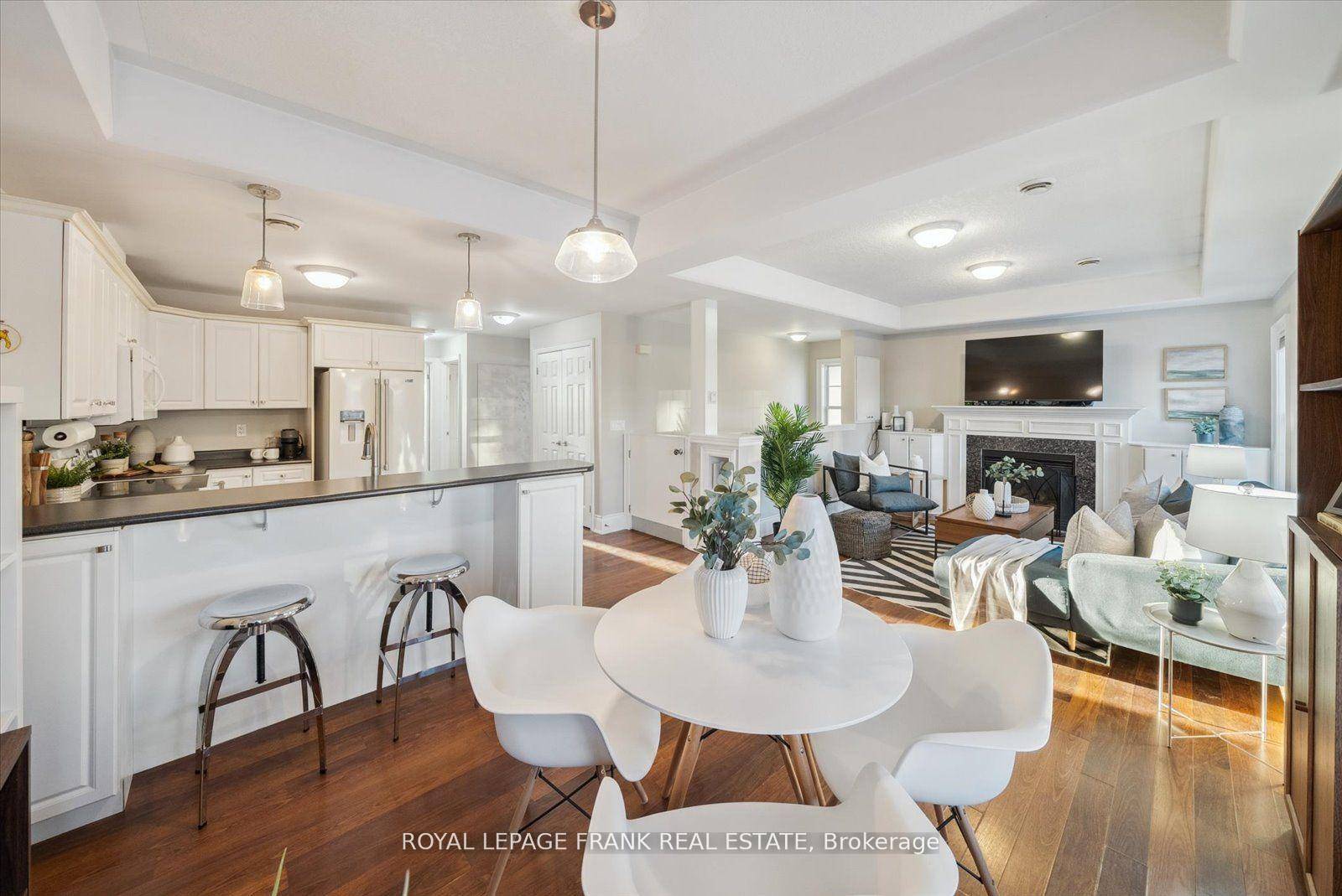 Wonderful 2 Bedroom, 2 Bath Condo Apartment in the Picturesque Neighbourhood of New Amherst !