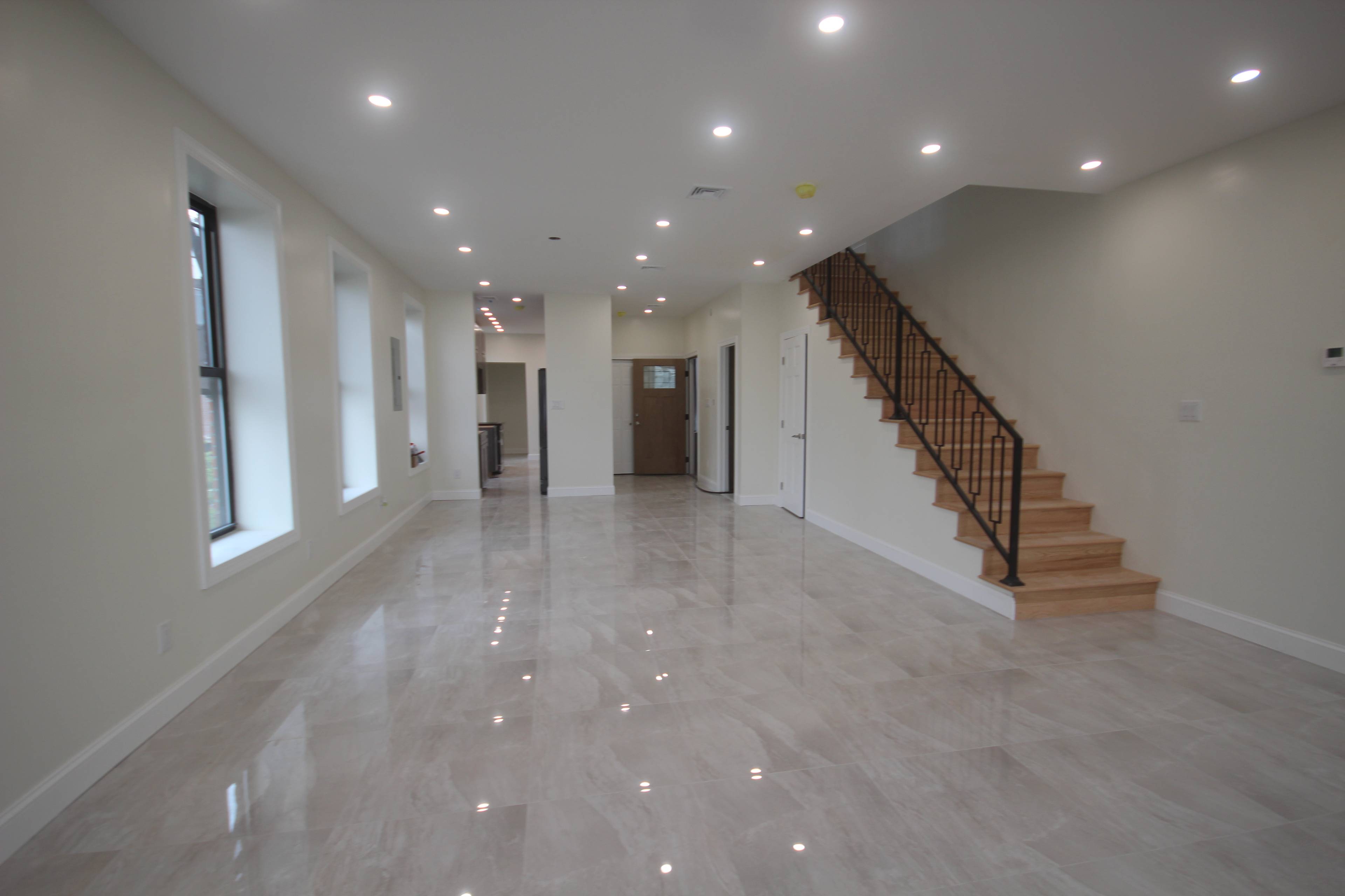 Modern Luxury Meets Industrial Charm in Red Hook ?