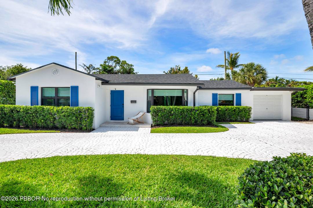 Fully renovated in 2021, this stunning three bedroom, two bath residence is located in the highly sought after ''South of Southern'' neighborhood.