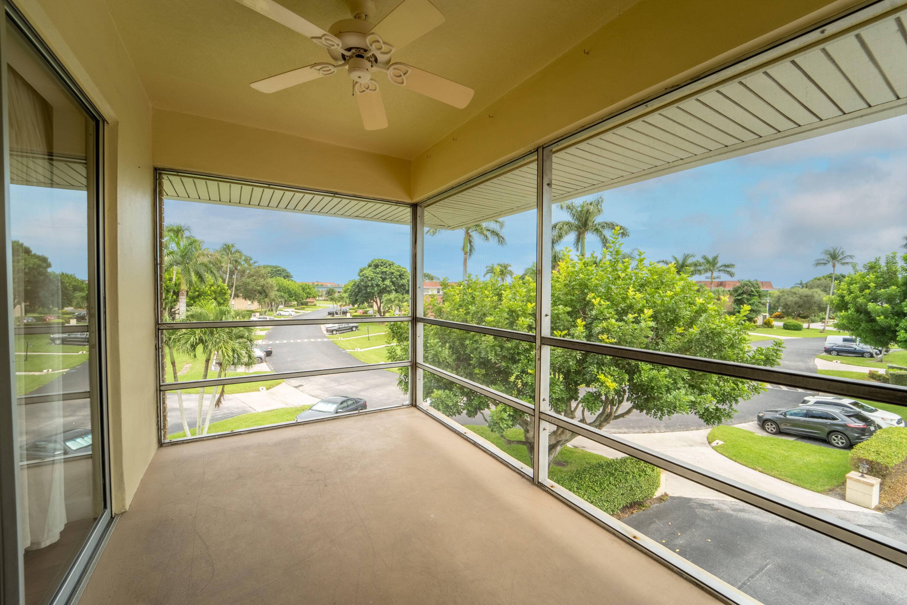 Welcome to your ideal retreat in this lively 55 community !