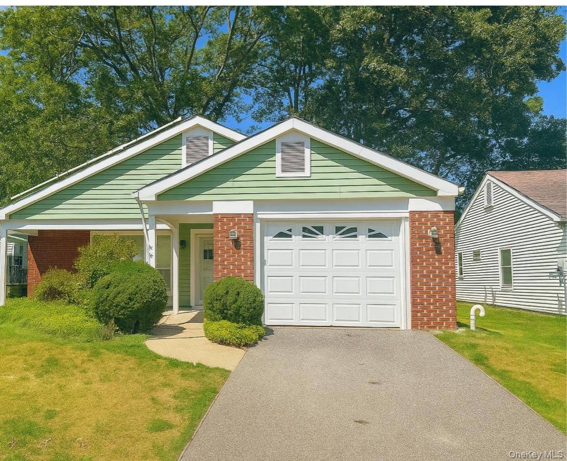 Newly Updated Ardmore model in Leisure Knoll's 55 community.