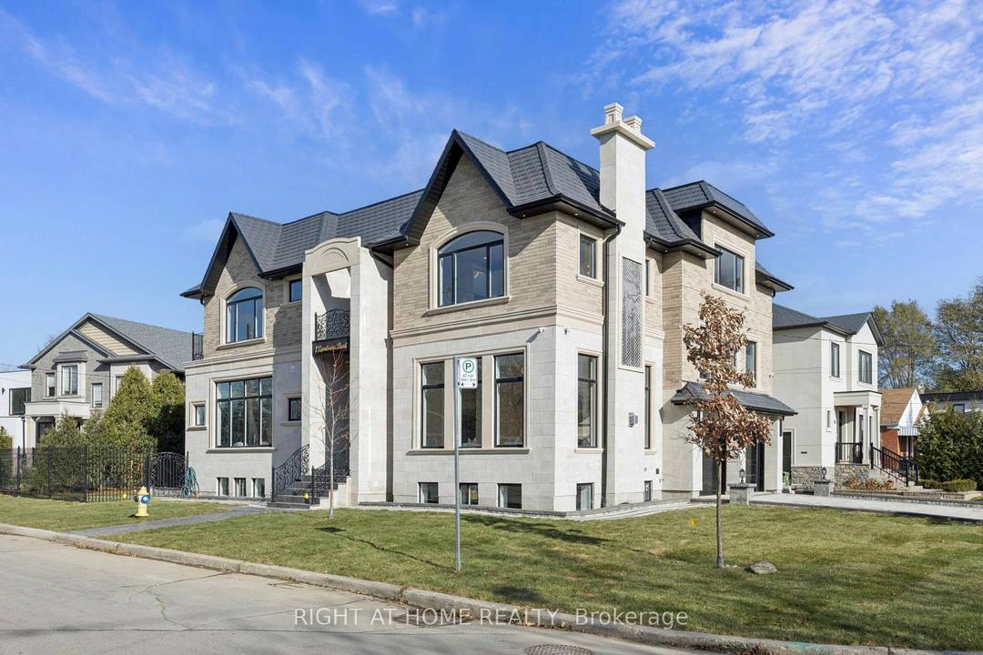 True multigenerational luxury in Toronto.