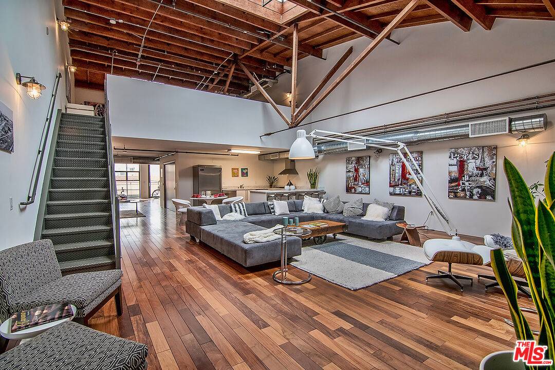 1046 Princeton Dr 2BR Marina Del Rey La