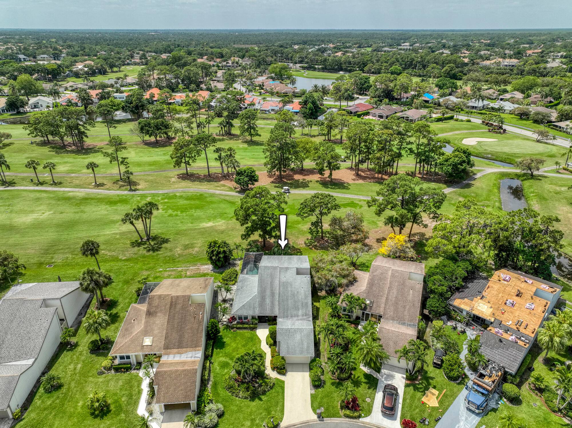 Centrally located and on a cul de sac this bright home welcomes you with an open floor plan, volume ceilings, and spacious living areas overlooking the pool which offers golf ...