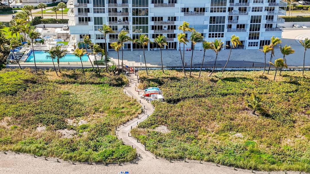 Experience elevated coastal living in this beautifully appointed 2 bedroom, 2 bathroom fully furnished residence ideally situated directly on the beach.