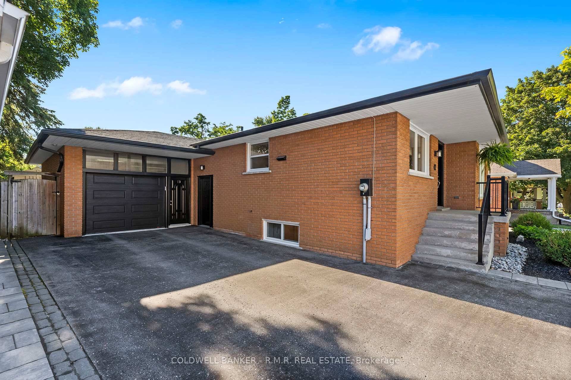 Welcome to this beautifully updated Charming Downtown Uxbridge Brick Bungalow with 3 2 bedroom, 2 bathroom ideally located in the heart of Downtown Uxbridge.