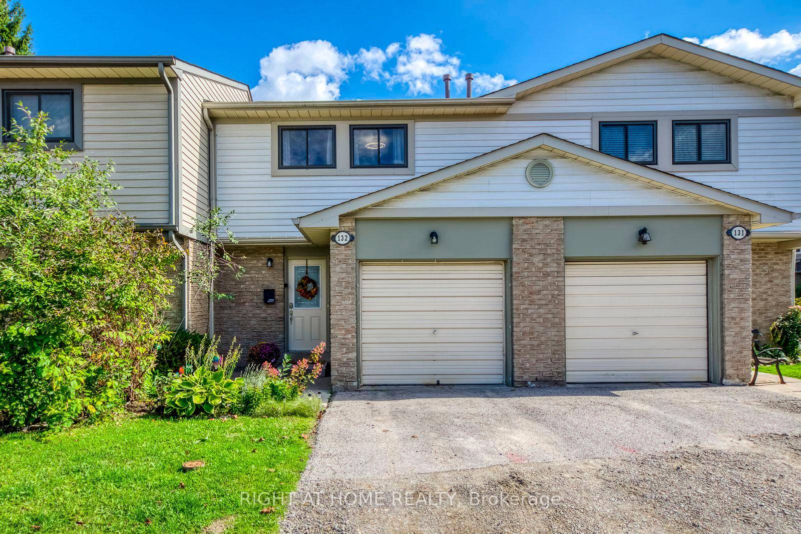 Welcome to 132 Ashton Crescent !