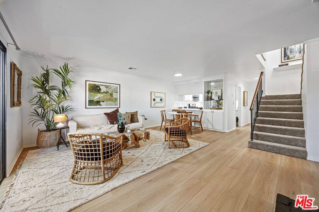 4365   Mclaughlin Ave 2BR Marina Del Rey La