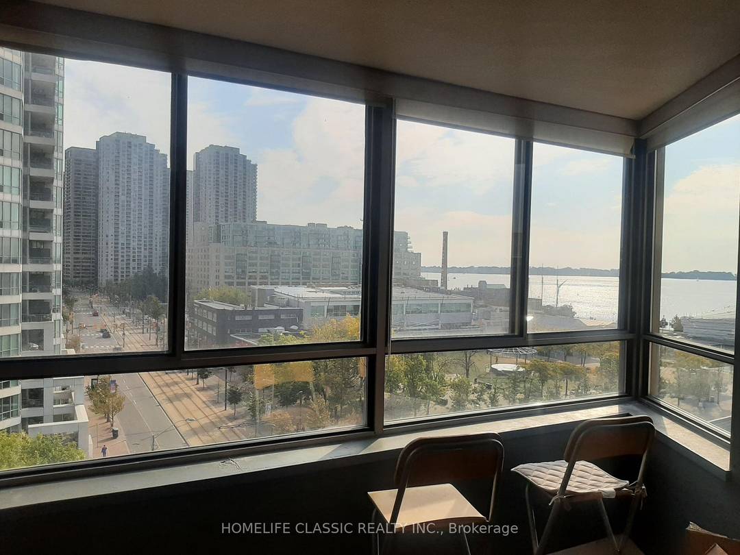 Experience the ultimate in downtown living with this spectacular corner unit boasting breathtaking, unobstructed south and east views of the Toronto Waterfront and Harbourfront.