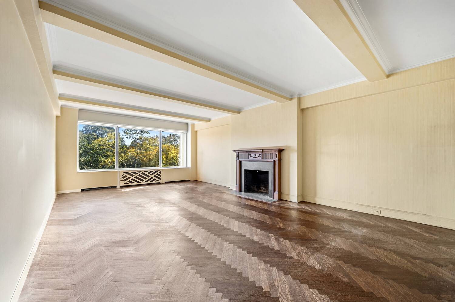 ESTATE SALE ARCHITECTS WELCOME !