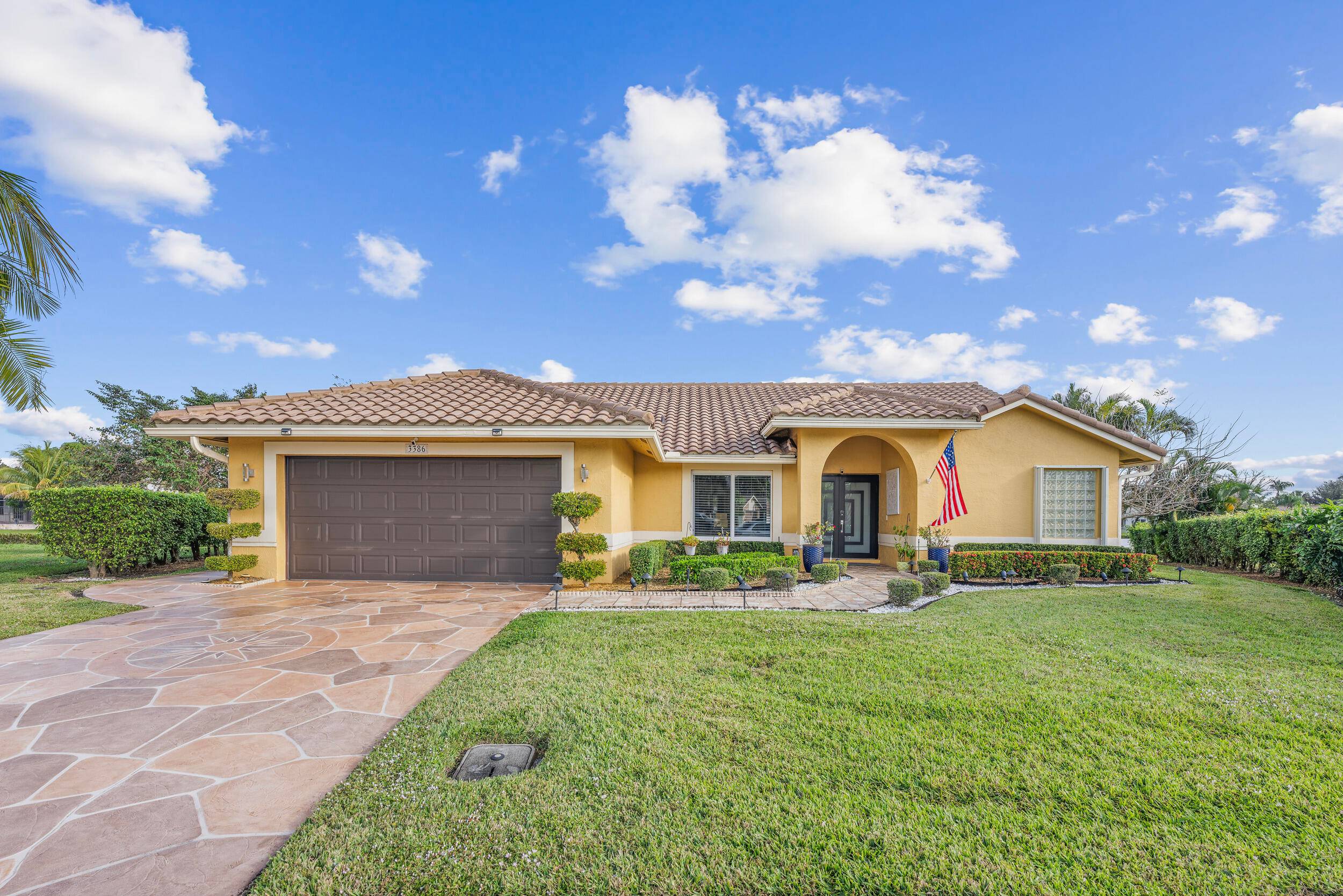 Impeccable 3 bedroom, 2 bath Lakefront home in the highly sought after and family friendly Farmington Estates neighborhood.