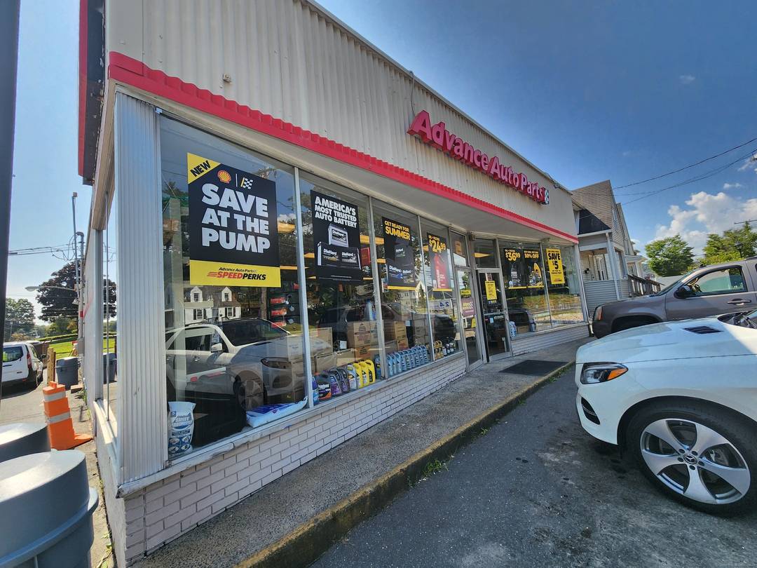 Looking for a high traffic count for your business, look no more !