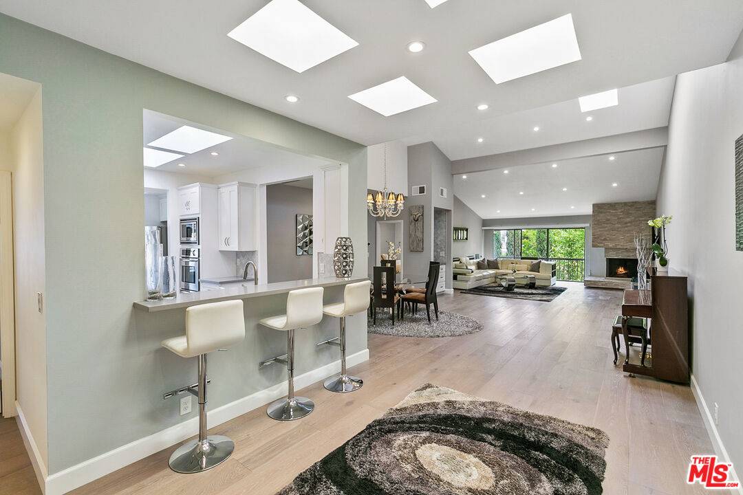 1520 S BEVERLY GLEN BLVD 2BR Westwood La