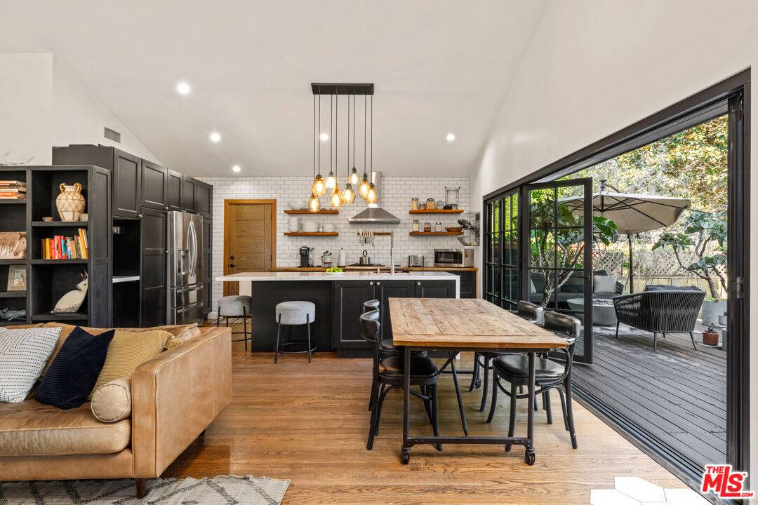 547   28th Ave 2BR Marina Del Rey La