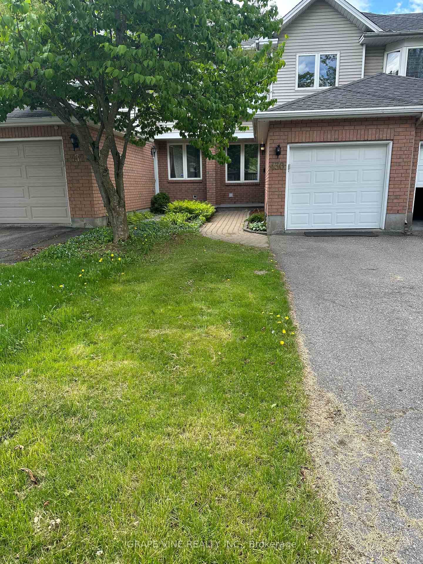 Welcome to this beautiful 3 bedroom, free hold townhome in Orle ans.