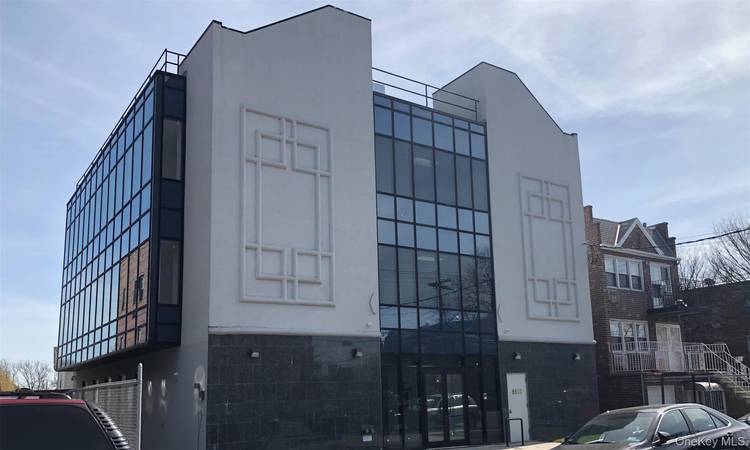 FOR LEASE 3, 200 SF MEDICAL COMMUNITY FACILITY NEW CONSTRUCTION 4 PARKING SPACES Now available approximately 3, 200 SF of newly constructed medical office community facility space at 8810 Avenue ...