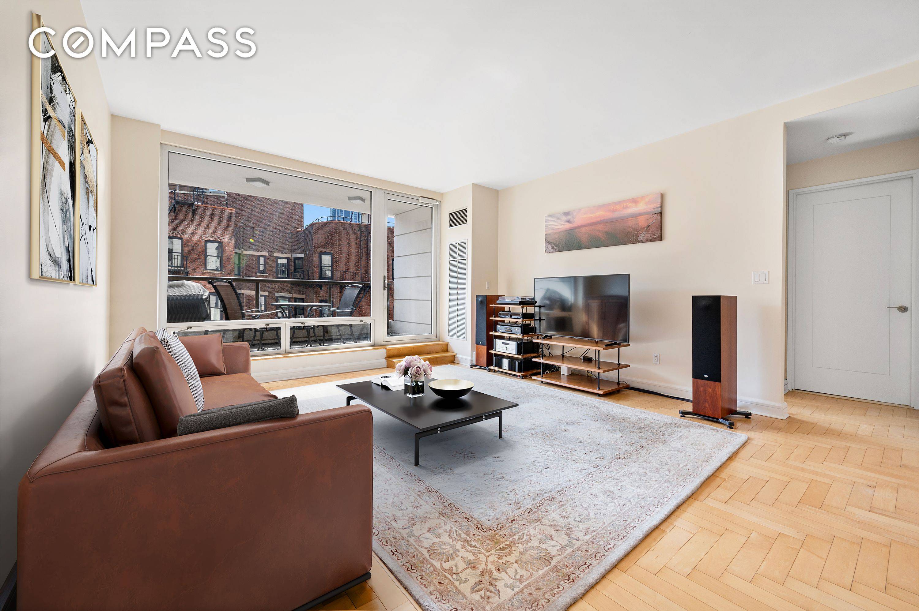 LINCOLN SQ RIVERSIDE BLVD OVERSIZED 1 BED CONDO PRIVATE TERRACE 990K Apartment Features Entry Foyer w Double Coat Closet 9' Ceilings with Recessed Lighting Herringbone Hardwood Floors Throughout Extra Large ...