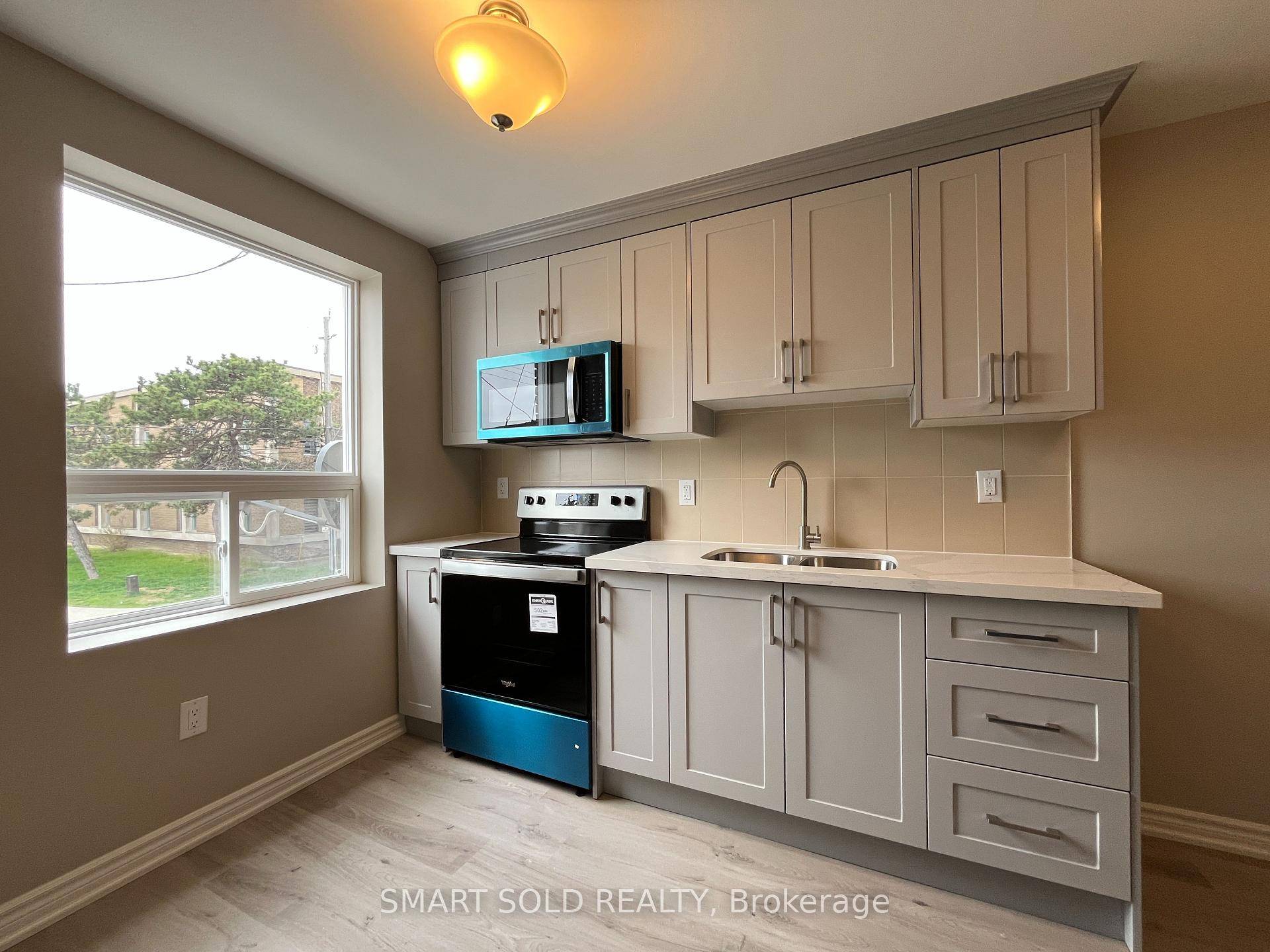 This upper level 1 Bedroom apartment is located in the vibrant Donlands amp ; O'Connor neighbourhood.