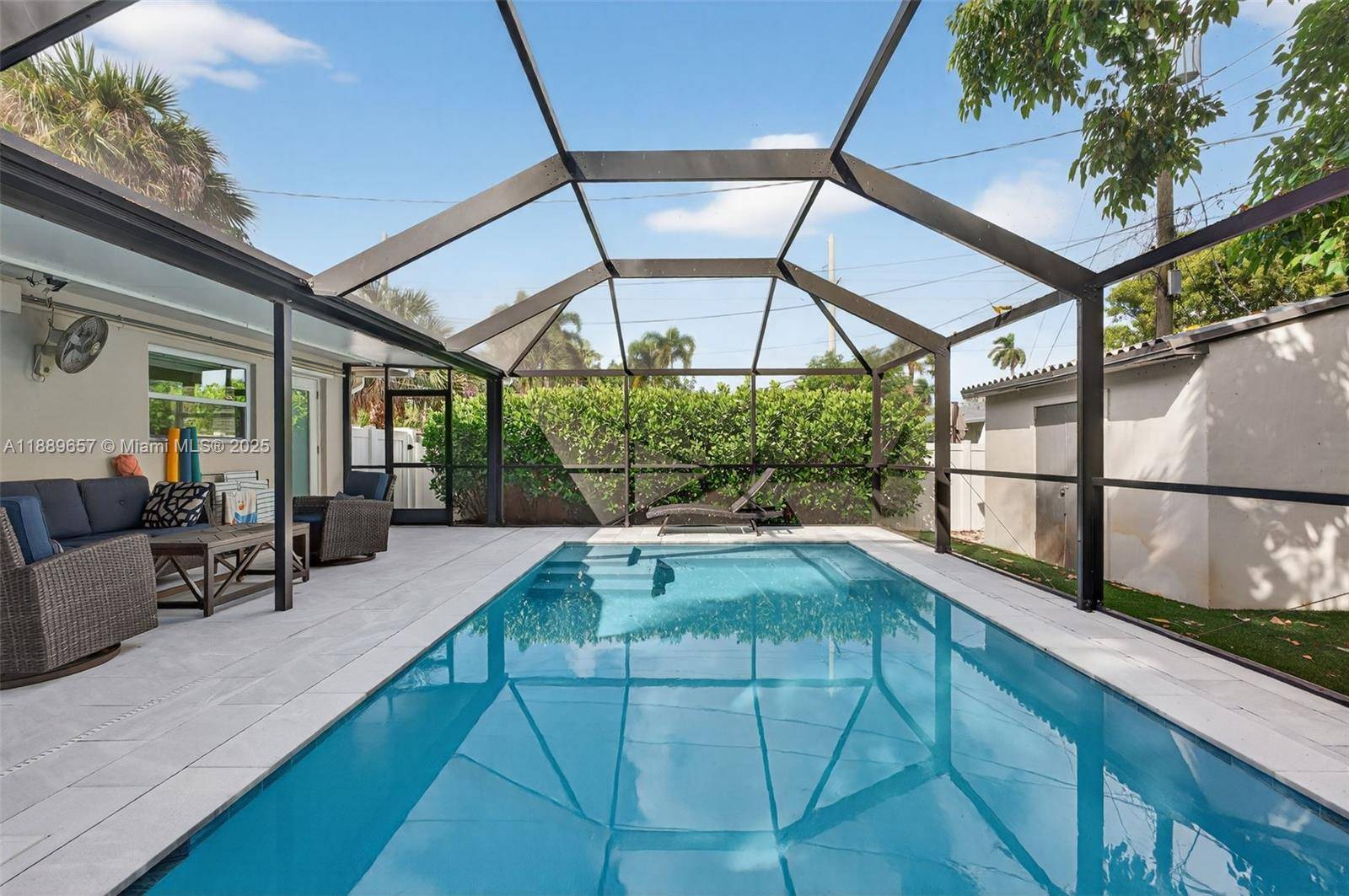 What a home ! Completely updated 3 bed 2 bath in the heart of Croissant Park.