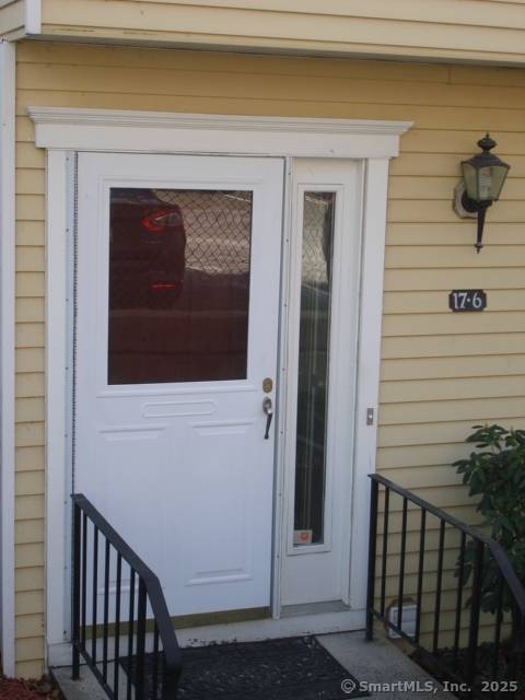 Rare 3 BR 2 1 2 Bath Townhouse on Mill Plain Road in desirable Westwood Village.