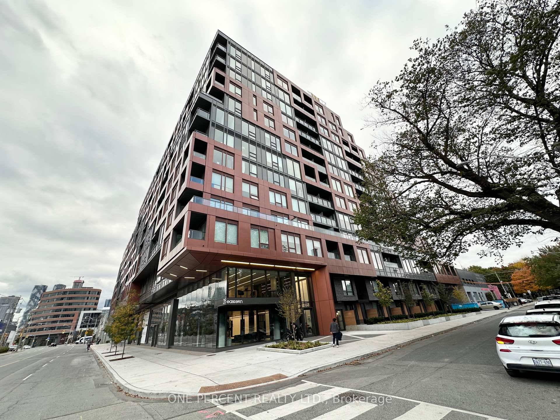 Stunning 1 BR amp ; 1 Bathroom New Luxury mid rise condo in Corktown's neighbourhood in Toronto.