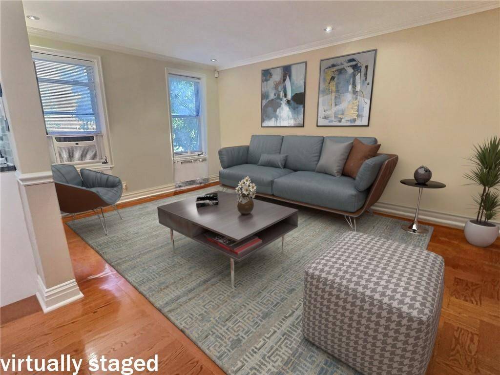 Enter through your private landing into a sun filled, expansive 1, 200 sq ft residence with beautiful views of the harbor, bridge, and treetops.