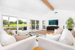 This beautifully renovated 3 bedroom Murifield townhome offers a perfect blend of luxury and comfort in heart of Palm Beach Polo.