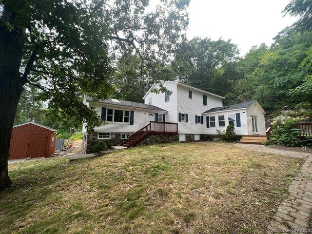 Greenwood Lake ! ! Wonderful opportunity to own a spacious house in this picturesque lake village located about an hour from NYC !