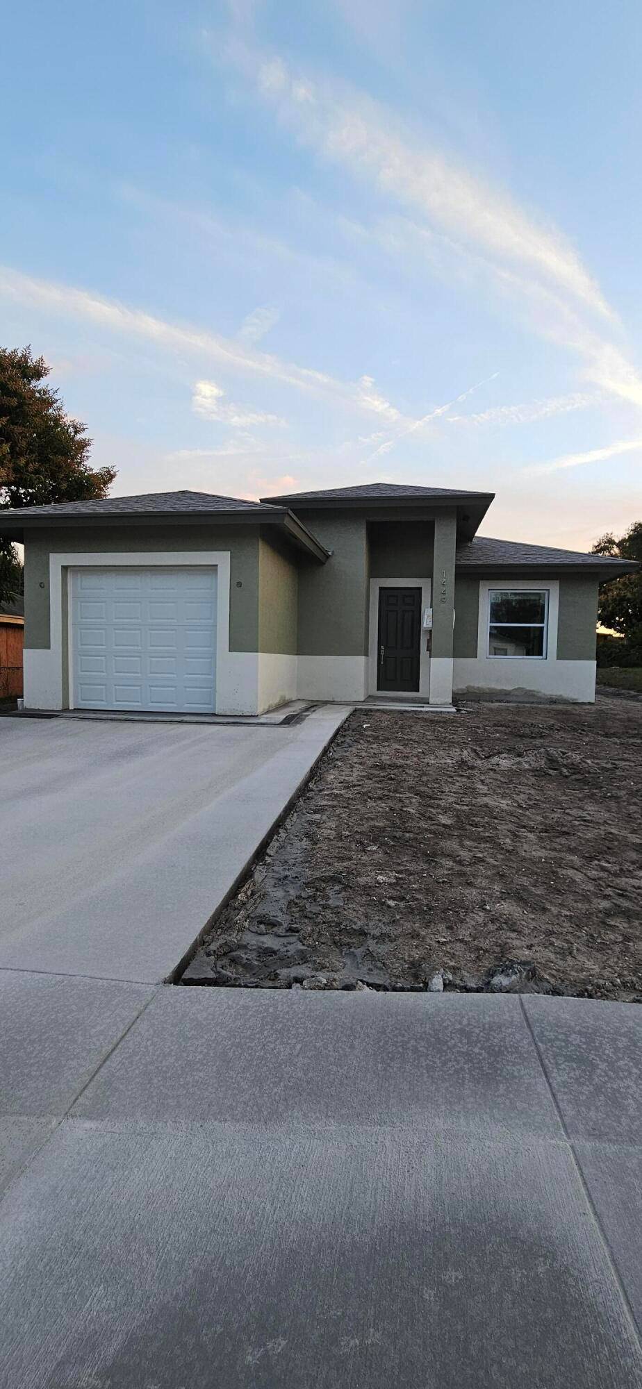 Interested in receiving a forgivable Closing and or Down Payment Assistance Grant towards your purchase and a 1 year builder warranty ?