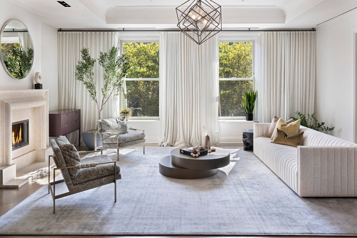 101 West 78th Street A Townhouse in the Sky A rare opportunity to own this one of a kind five bedroom, four and a half bath duplex spanning approximately 4, ...