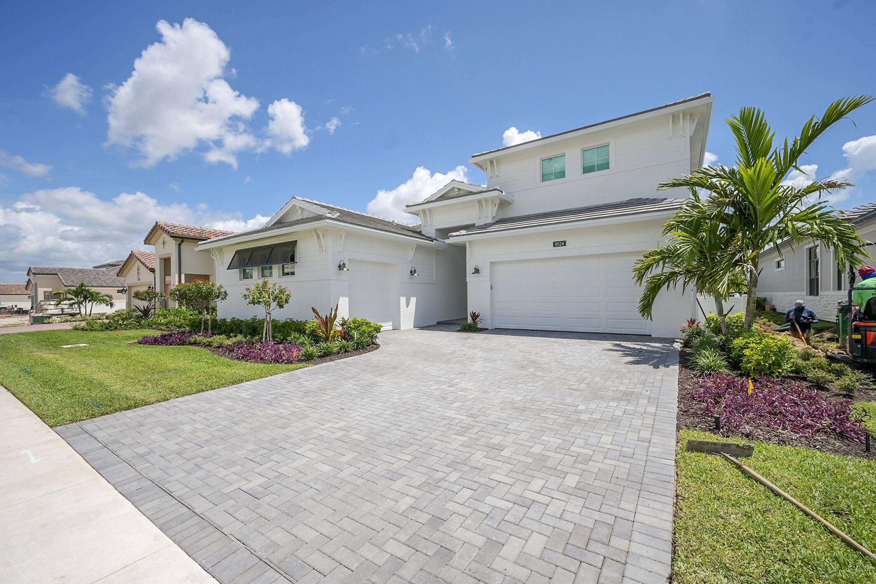 This brand new Sydney floorplan, built by Kolter Homes, is located within the gated community of L'Ambiance at Avenir.
