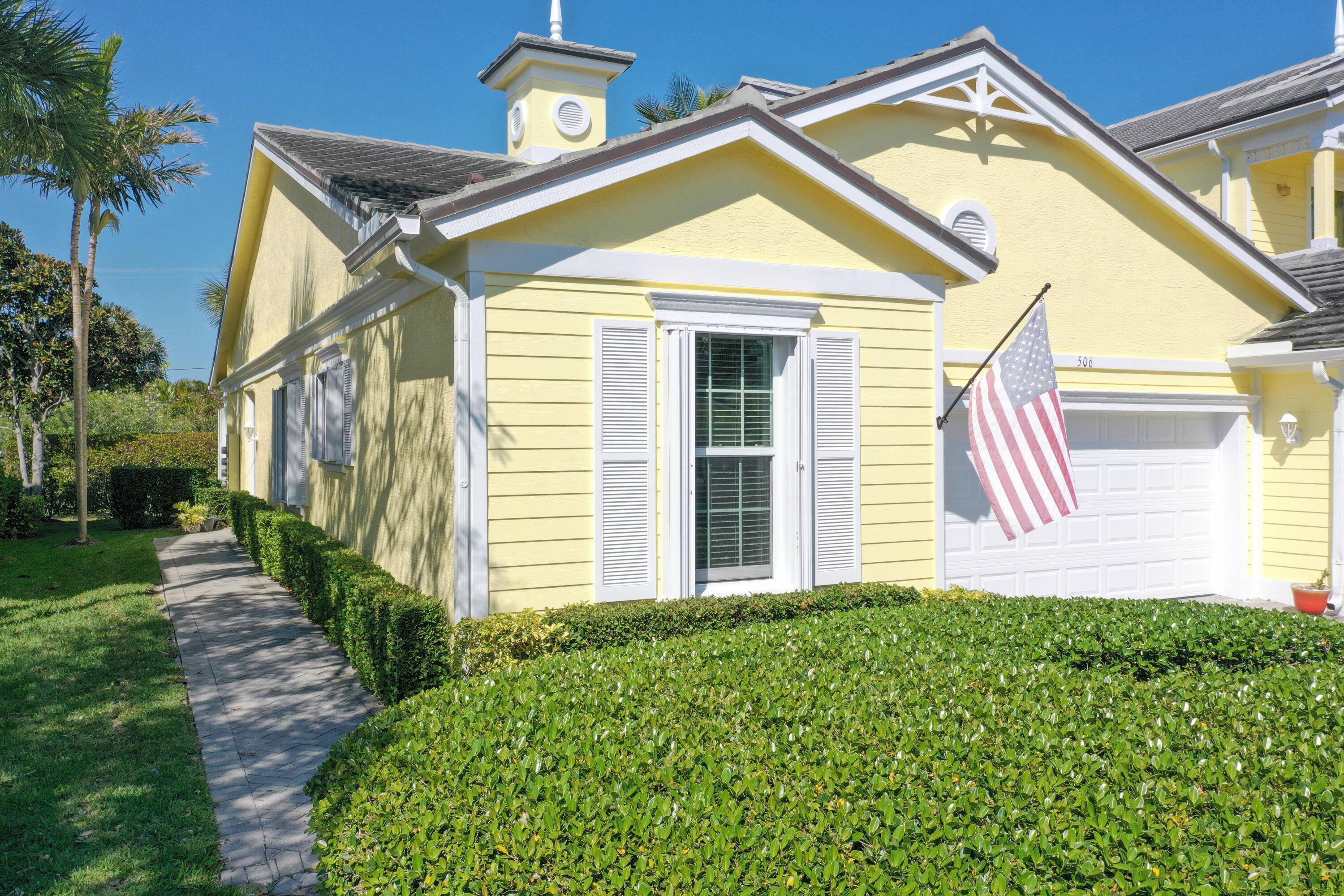MOTIVATED SELLER PRICED BELOW MARKET FOR A QUICK SALE COMPARE THE VALUE OF THIS PROPERTY BEFORE YOU BUY IN MARINER BAY Located on South Beach, Hutchinson Island in the gated ...
