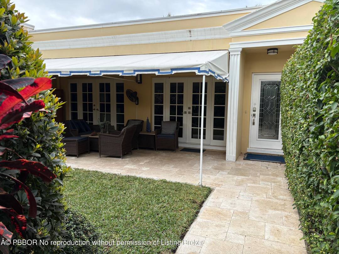 Lovely one story villa with its' own private courtyard, lives like a house with a low monthly fee.