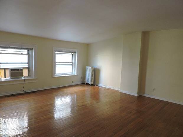 Great location ! Top floor of most beautiful Brownstone.
