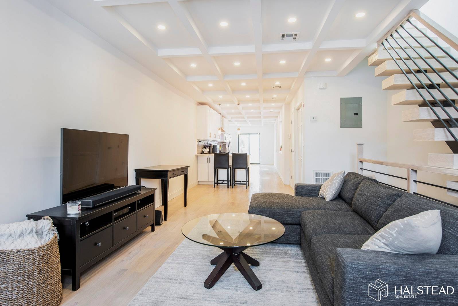 Currently set up as a pristine single family townhouse with wonderful living dining room flow to a fenced in backyard, there is also flexibility in on the garden level floor ...