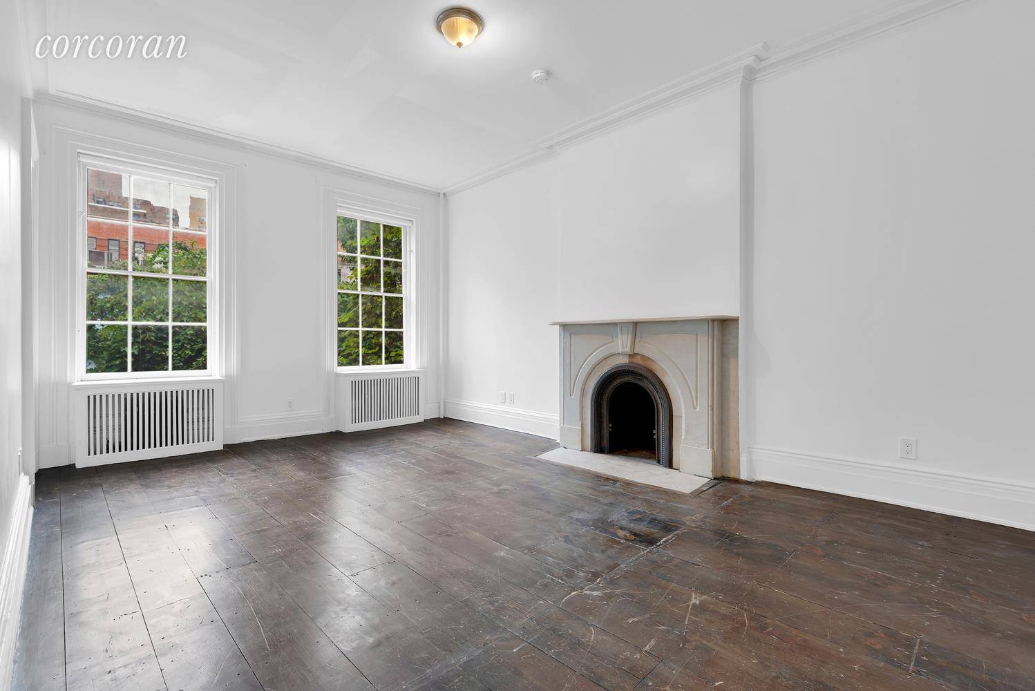 Parlor Triplex Apartment available in Prime West Village Townhouse !