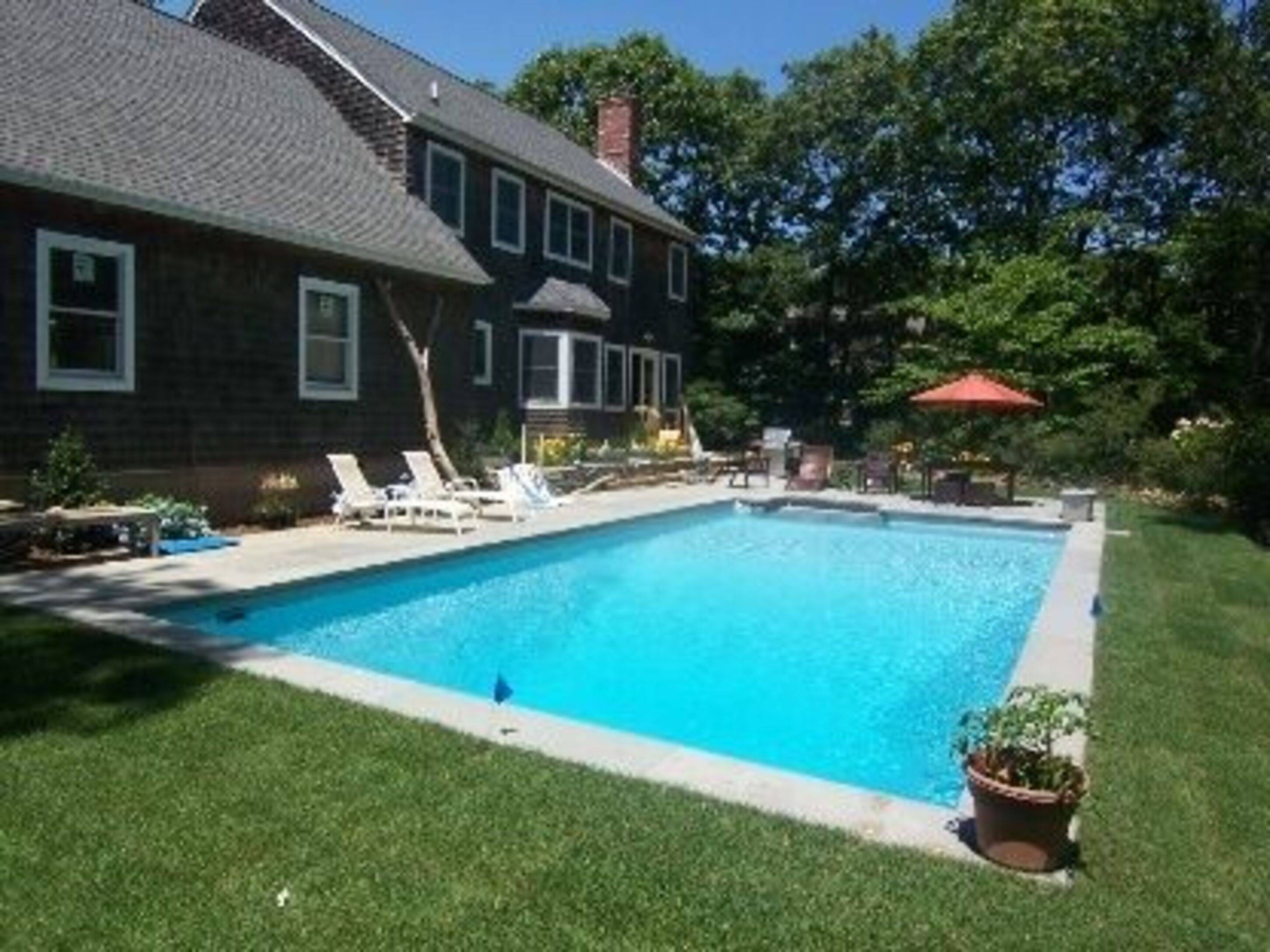 A Quiet Enclave Between Eh and Amagansett