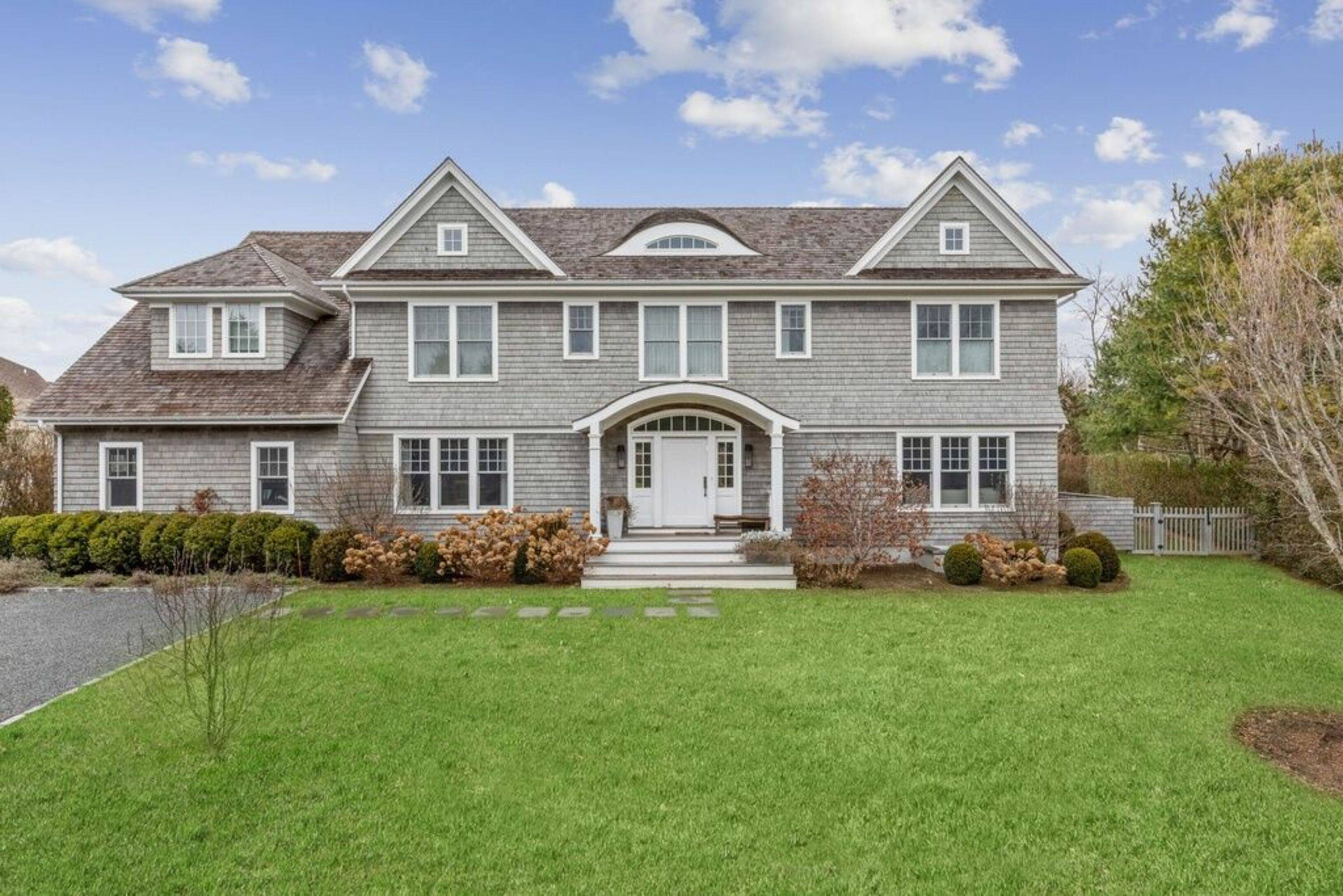 This Fresh 5 Bedroom Southampton Village Home #79