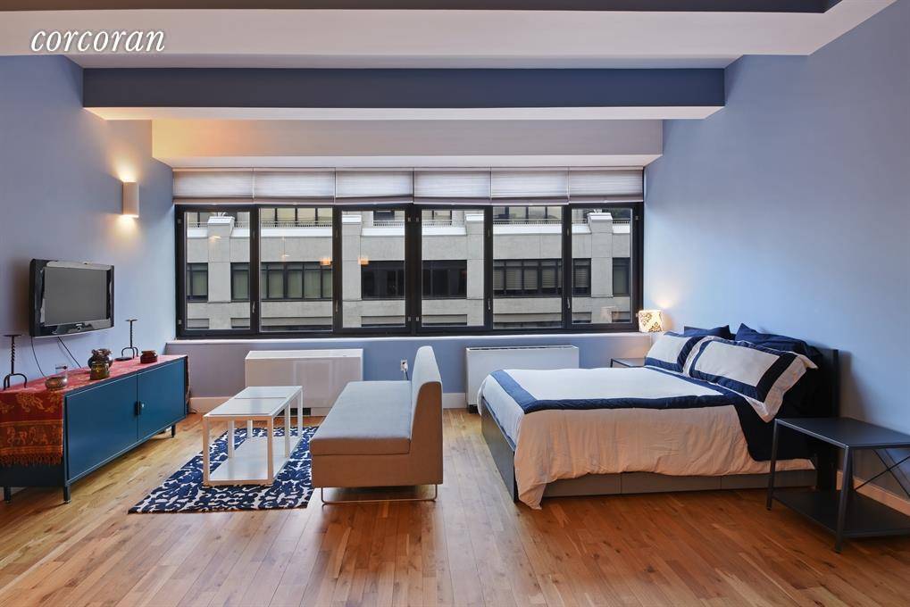 Stunning Studio apt with 10.